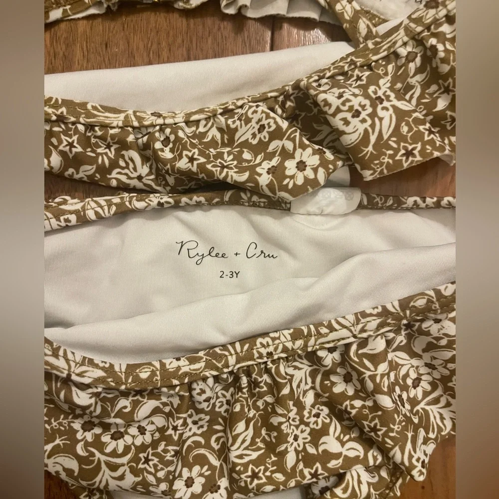 Rylee + Cru Parker Bikini - golden ditsy size 2-3yr - Picture 3 of 3